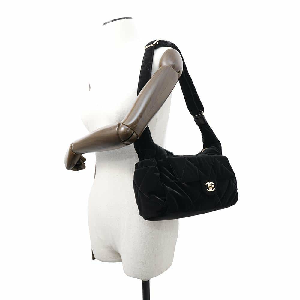 シャネル ショルダーバッグ ボウリングバッグ ココマーク ナイロン AS5054 CHANEL 黒