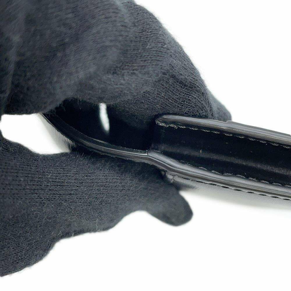 セリーヌ カードケース トリオンフ フラップ付きカードホルダー シャイニーカーフレザー 10I583 CELINE 名刺入れ 黒 財布