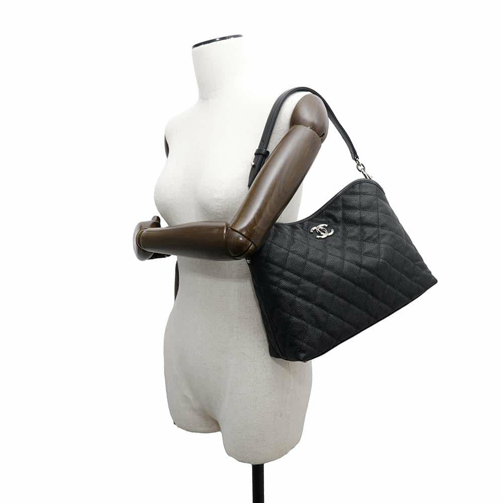 シャネル チェーンショルダーバッグ ココマーク マトラッセ ホーボーバッグ A66802 CHANEL 黒