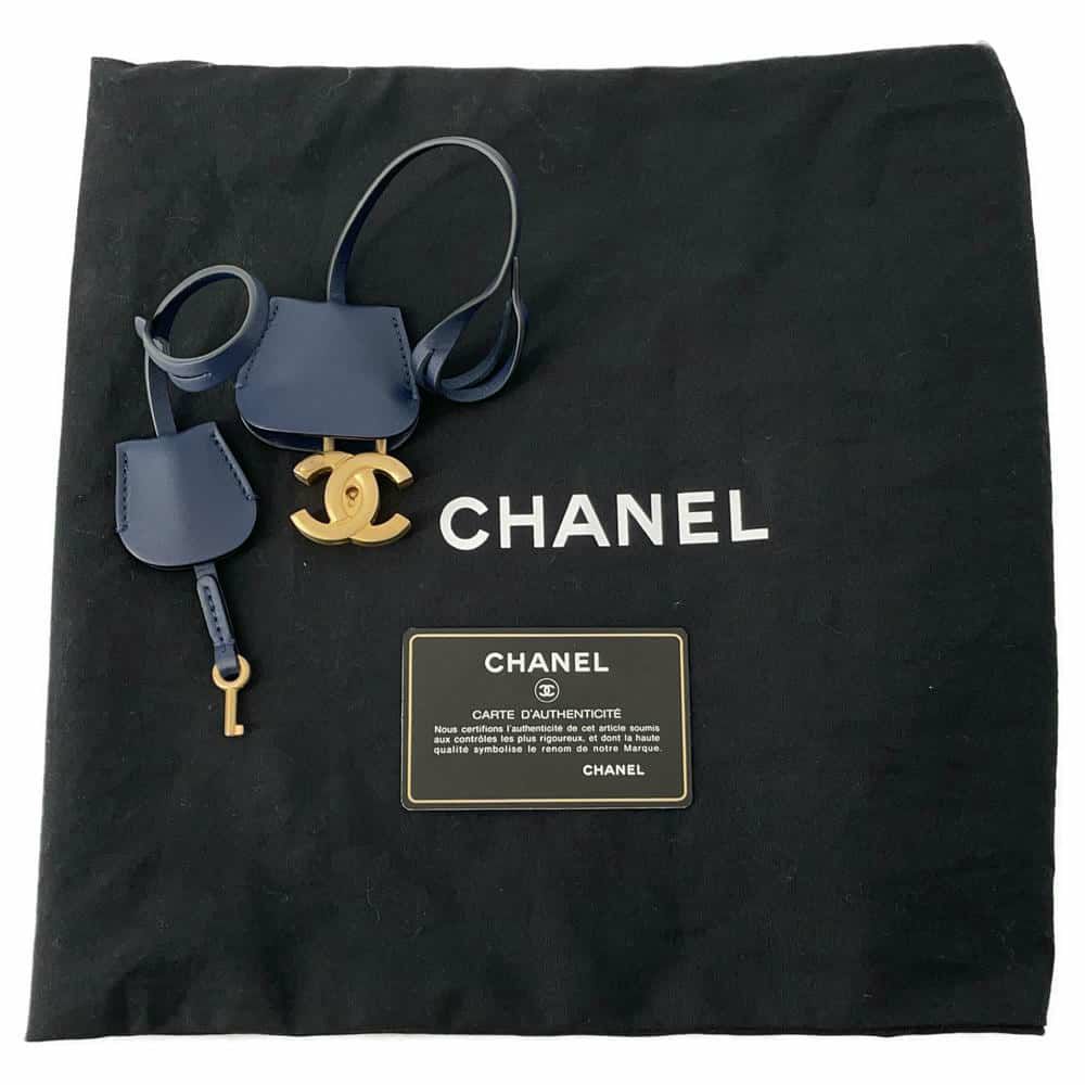 シャネル チェーンショルダーバッグ CCフィリグリー バニティバッグ キャビアスキン A93343 CHANEL バッグ