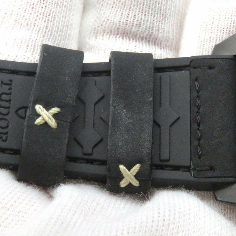 チュードル ブラックベイ セラミック M79210CNU-0001 TUDOR チューダー 腕時計 黒文字盤