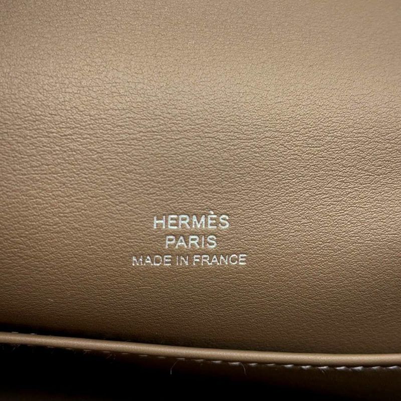 エルメス ハンドバッグ ポシェットケリー エトゥープ/シルバー金具 スイフト W刻印