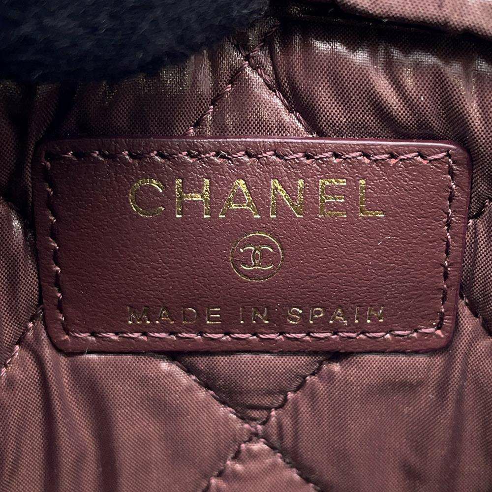 シャネル ポーチ ココマーク マトラッセ コスメポーチ キャビアスキン A80909 CHANEL 小物入れ 化粧ポーチ 黒
