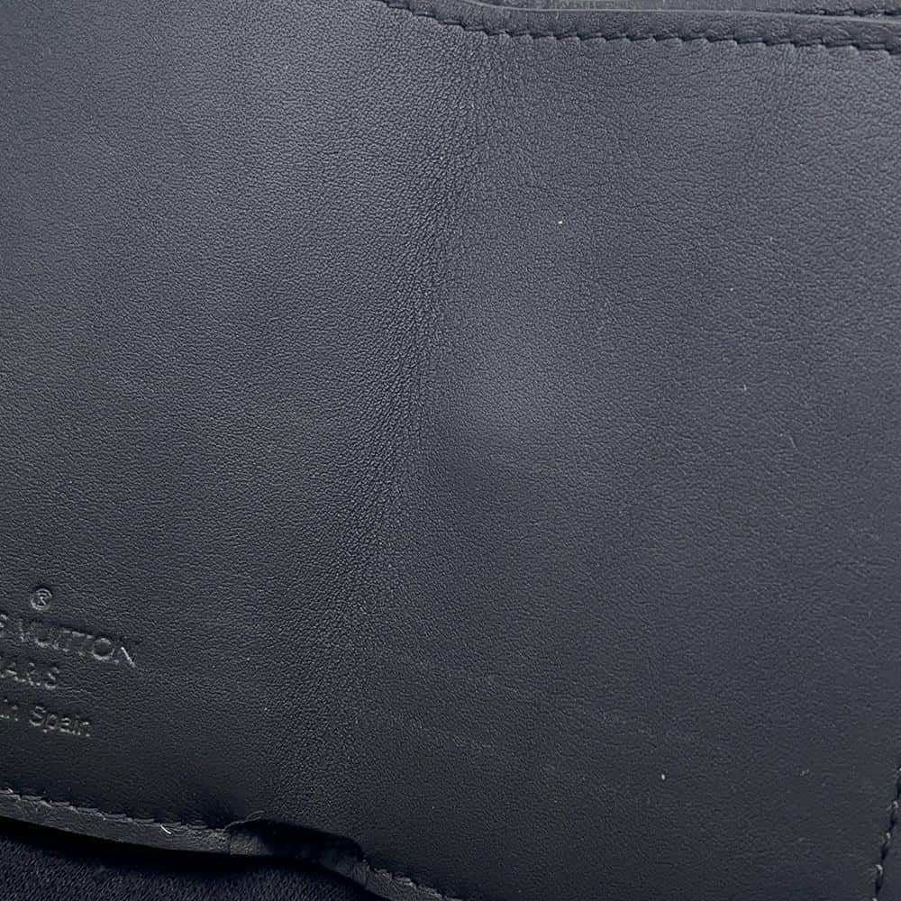 ルイヴィトン 三つ折り財布 モノグラム・シャドウ ディスカバリー・コンパクト ウォレットM67631 ブラック 黒