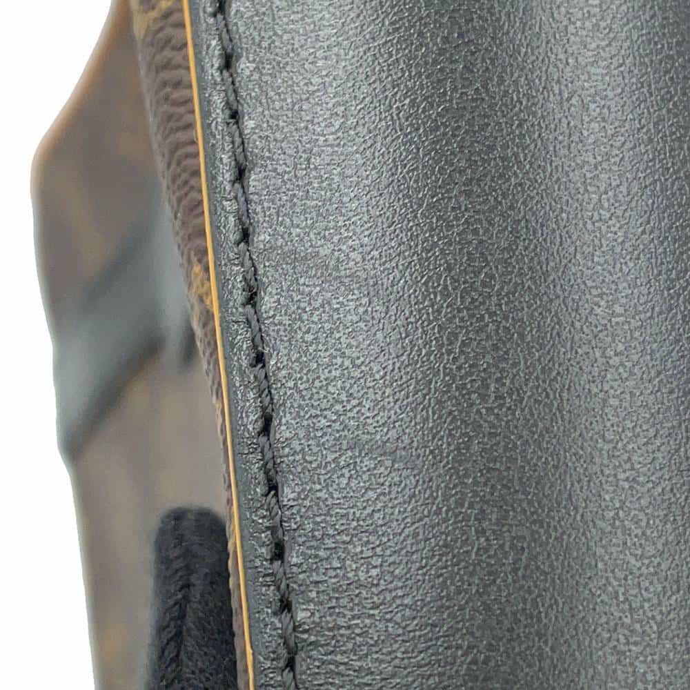 ルイヴィトン ショルダーバッグ モノグラム・マカサー トリオ・メッセンジャー M46694 LOUIS VUITTON