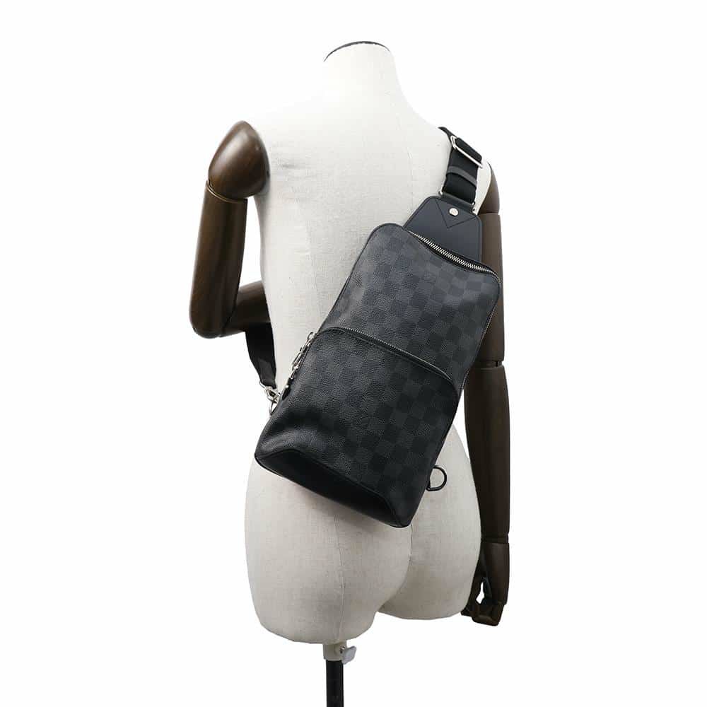 ルイヴィトン ボディバッグ ダミエ・グラフィット アヴェニュー・スリングバッグ N41719 LOUIS VUITTON 黒 ブラック