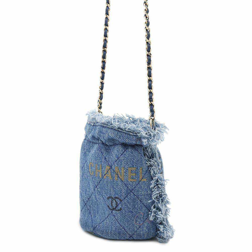 シャネル チェーンショルダーバッグ デニム マトラッセ ココマーク AP2603 CHANEL ミニバッグ