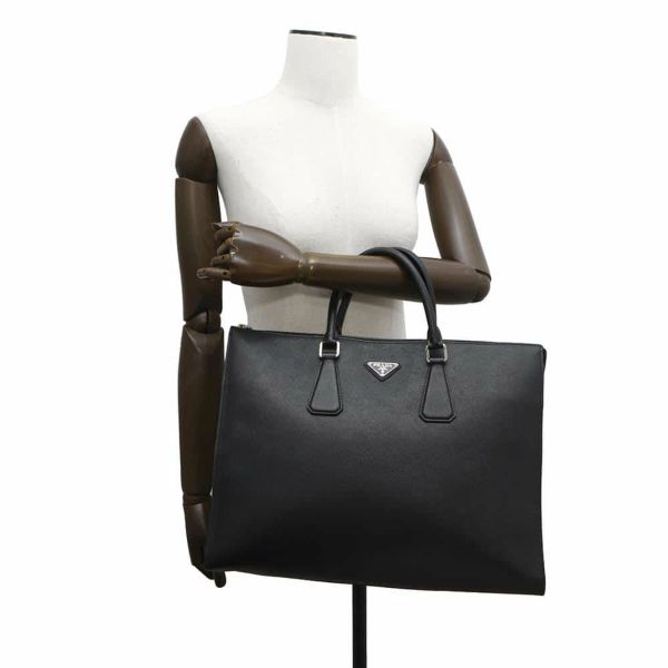 プラダ トートバッグ トライアングルロゴ サフィアーノレザー 2VG039 PRADA 黒