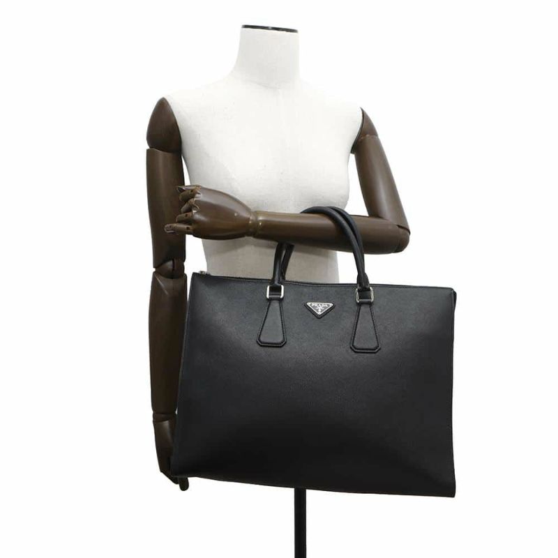 プラダ トートバッグ トライアングルロゴ サフィアーノレザー 2VG039 PRADA 黒