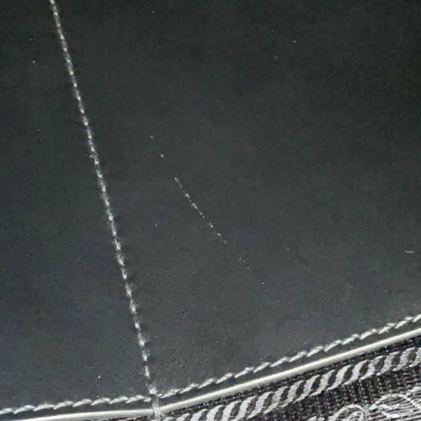 プラダ トートバッグ トライアングルロゴ サフィアーノレザー 2VG039 PRADA 黒