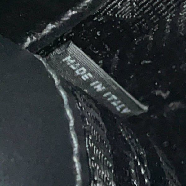 プラダ トートバッグ トライアングルロゴ サフィアーノレザー 2VG039 PRADA 黒