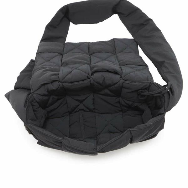 ボッテガヴェネタ ショルダーバッグ パデッド テック カセット ミディアム ナイロン 749878 BOTTEGA VENETA 黒