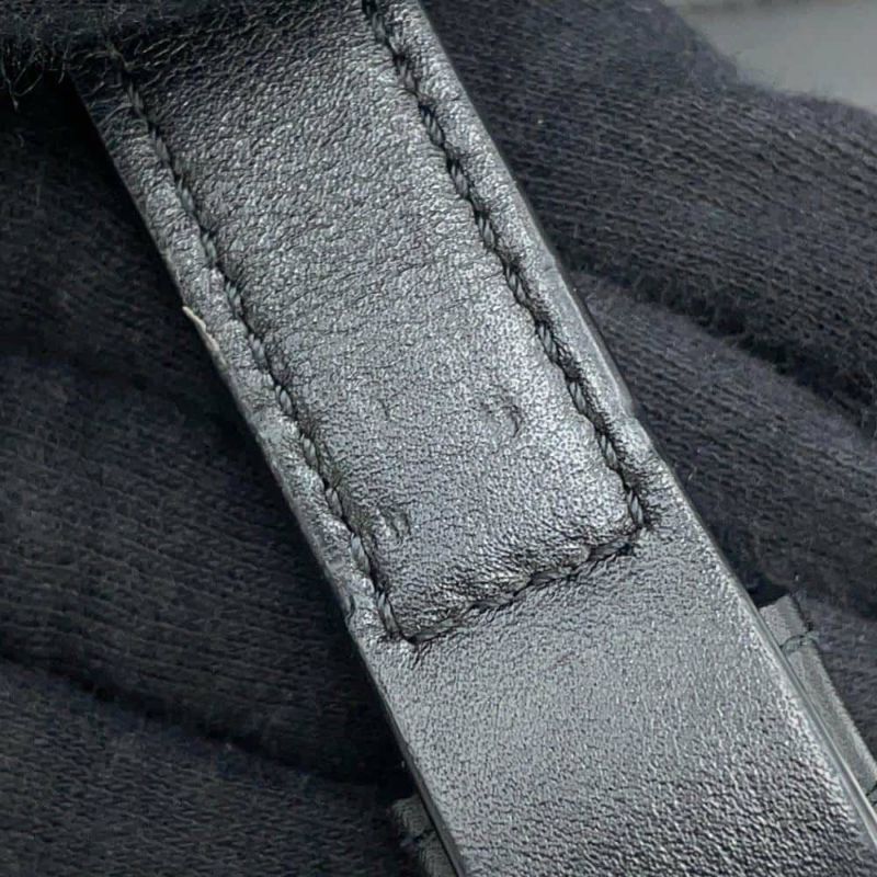 セリーヌ ショルダーバッグ スモール バケット キュイル トリオンフ カーフレザー 198243 CELINE 黒