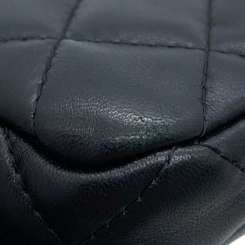 シャネル チェーンウォレット ココマーク マトラッセ ラムスキン A82527 CHANEL ポシェット 財布 黒