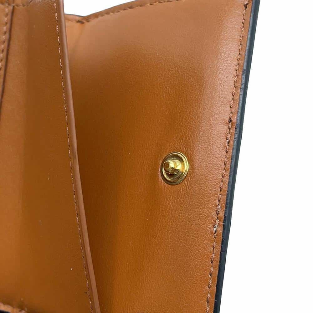 セリーヌ 三つ折り財布 トリオンフ トリフォールドウォレット スモール レザー 10D722BZ9.04LU CELINE 財布 ミニ財布