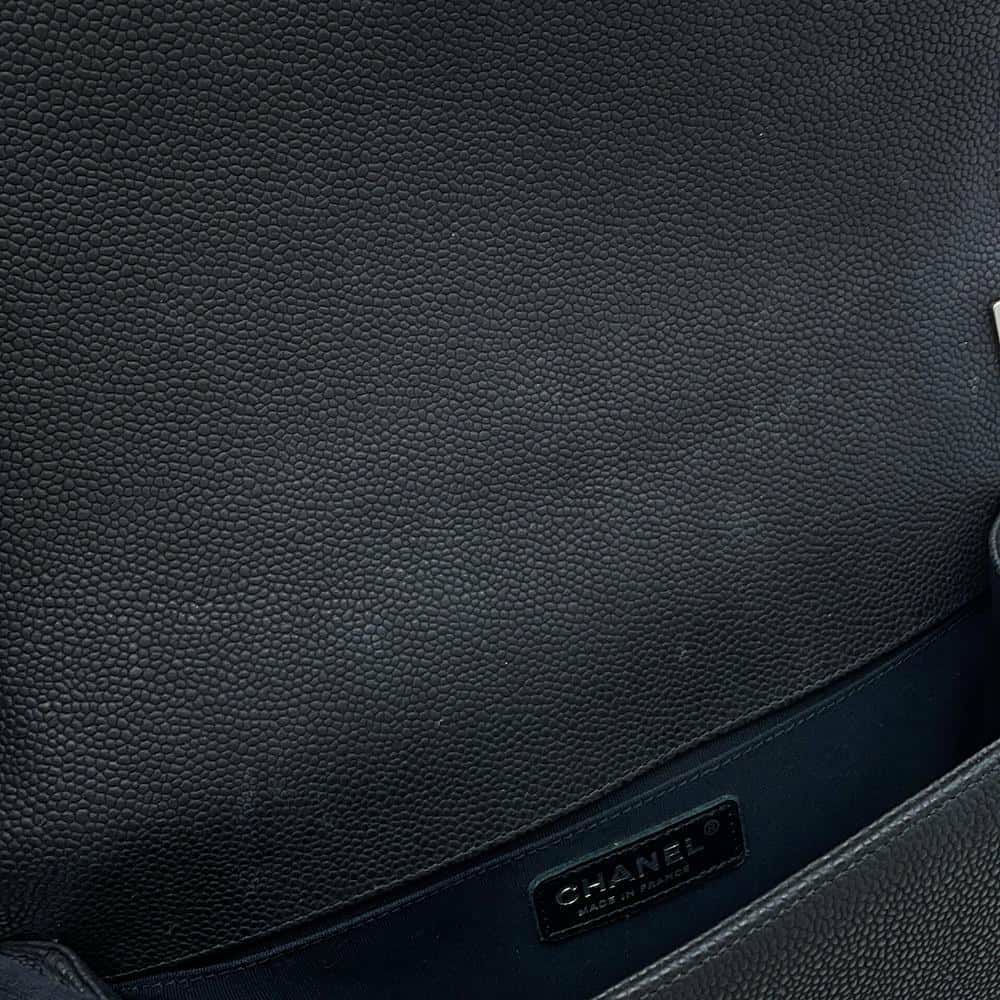 シャネル チェーンショルダーバッグ ボーイシャネル ソフトキャビアスキン A67086 CHANEL バッグ 斜めがけ BOY CHANEL 黒