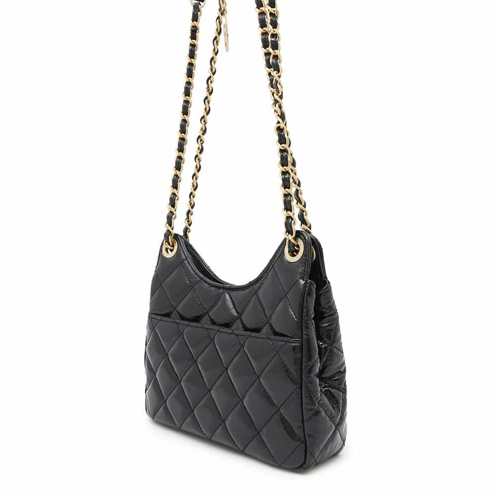 シャネル チェーンショルダーバッグ マトラッセ ココマーク ホーボー カーフスキン AS4323 CHANEL バッグ 黒