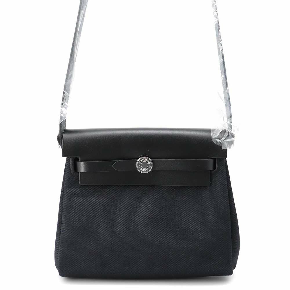 エルメス ショルダーバッグ エールバッグジップ ミニ ブラック/シルバー金具 トワルミリタリー/ヴァッシュハンター W刻印 黒