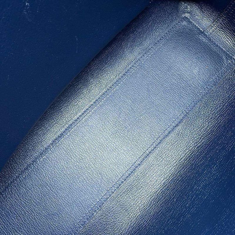 ルイヴィトン トートバッグ カバ・ヴォワヤージュ NV トリヨンレザー M53240 LOUIS VUITTON ヴィトン ショルダーバッグ メンズ