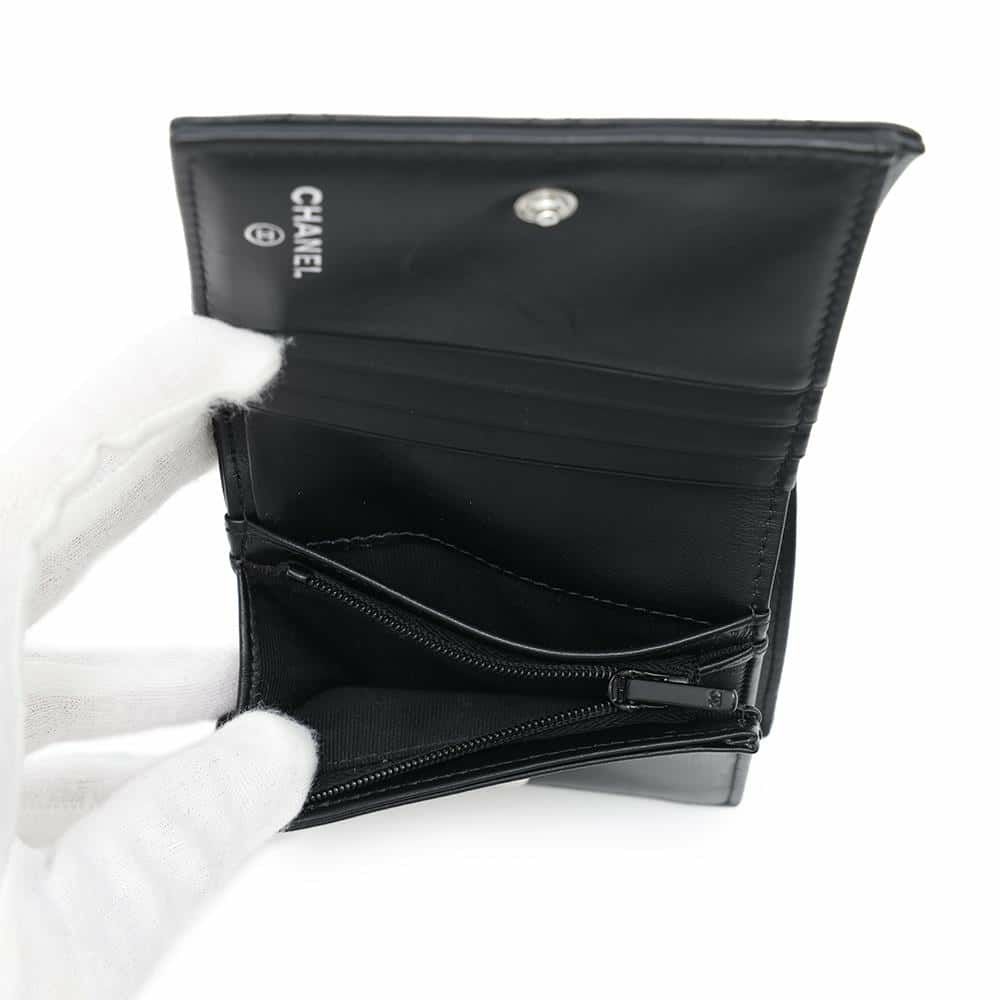 シャネル 二つ折り財布 ココマーク マトラッセ スモールウォレット AP4381 CHANEL 黒