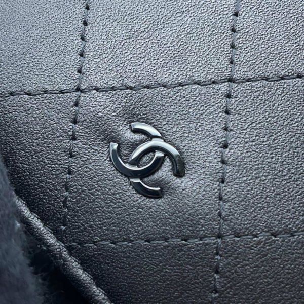 シャネル 二つ折り財布 ココマーク マトラッセ スモールウォレット AP4381 CHANEL 黒