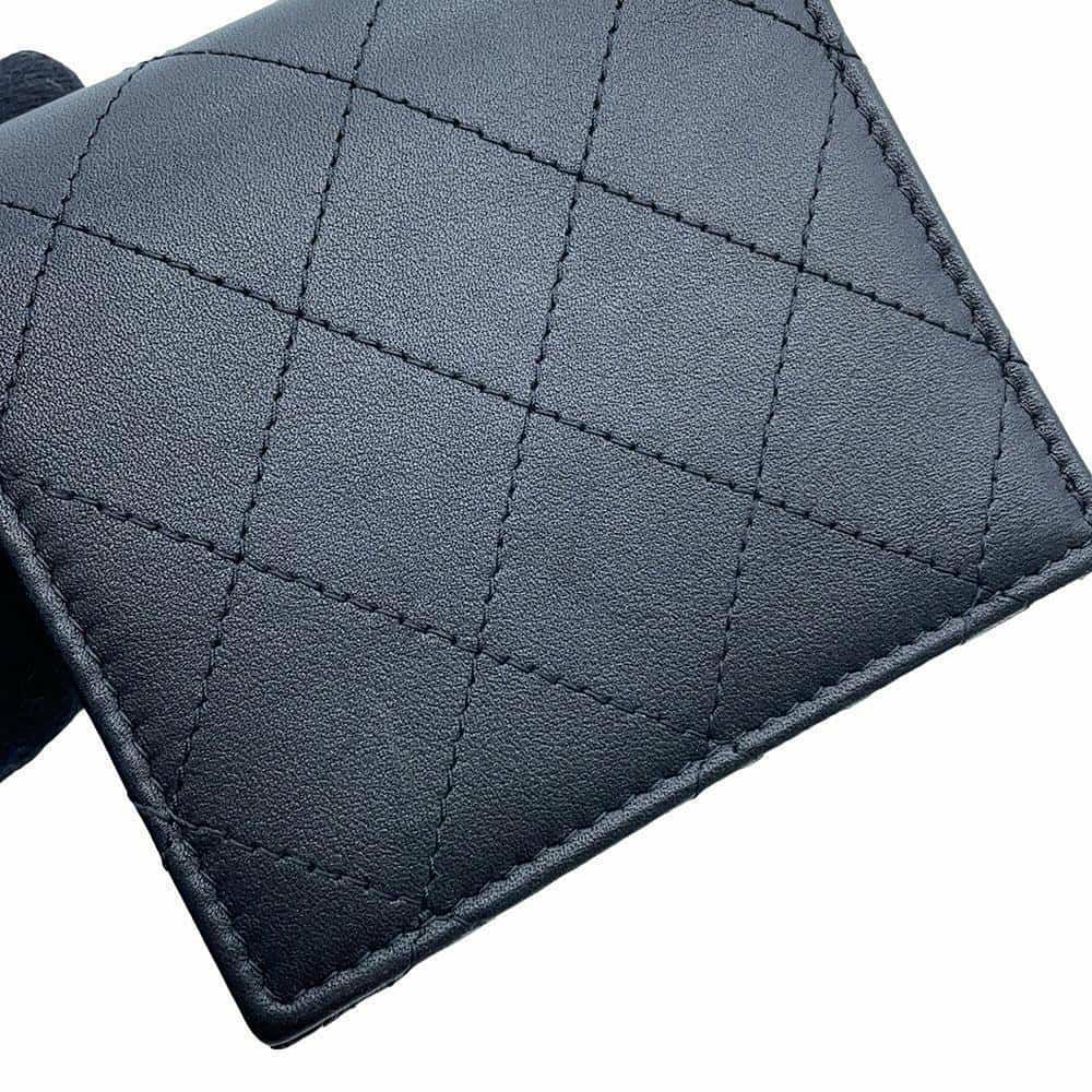 シャネル 二つ折り財布 ココマーク マトラッセ スモールウォレット AP4381 CHANEL 黒