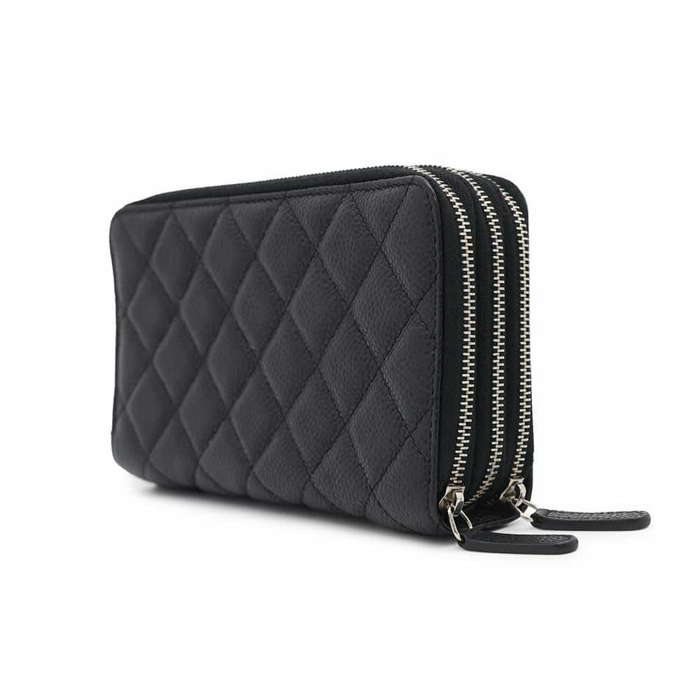 シャネル ポーチ マトラッセ ココマーク トリプルファスナー ソフトキャビアスキン CHANEL 黒