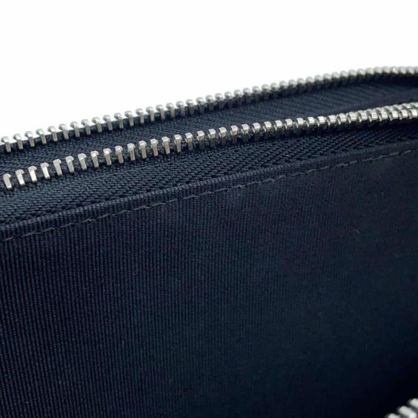 シャネル ポーチ マトラッセ ココマーク トリプルファスナー ソフトキャビアスキン CHANEL 黒