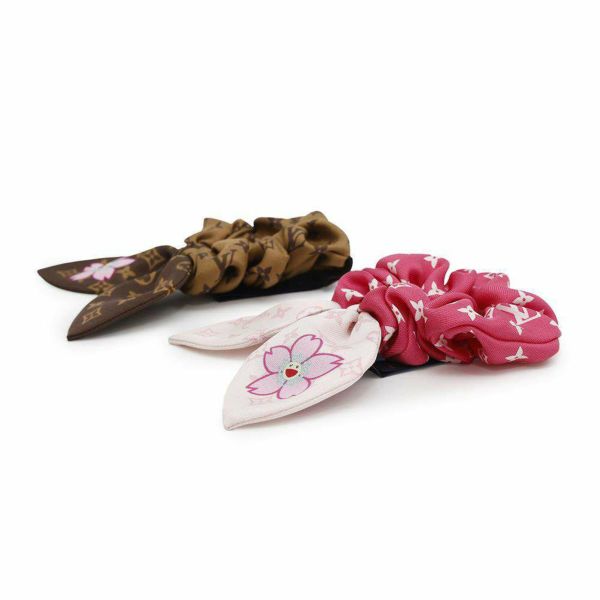 【希少】ルイヴィトン　村上隆 チェリーブロッサム シュシュ モノグラム ルイ·ヴィトン】「LOUIS VUITTON × MURAKAMI」の第2章「チェリー