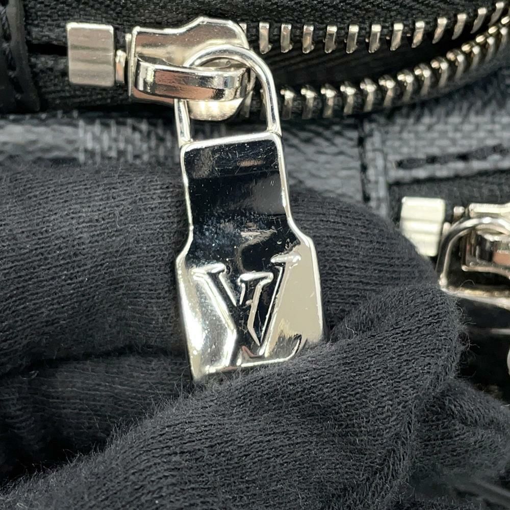 ルイヴィトン ボディバッグ ダミエ・グラフィット アヴェニュー・スリングバッグ N41719 LOUIS VUITTON 黒 ブラック