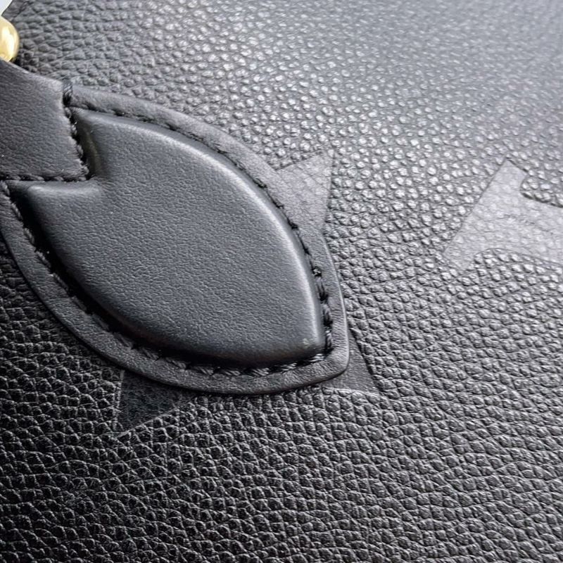 ルイヴィトン トートバッグ オンザゴー PM モノグラム アンプラント M45653 LOUIS VUITTON 2wayショルダー 黒