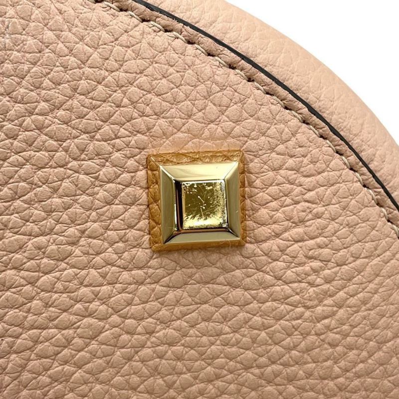 サルヴァトーレ・フェラガモ ショルダーバッグ ガンチーニ ザ スタジオバケット 212892 Ferragamo ピンクベージュ