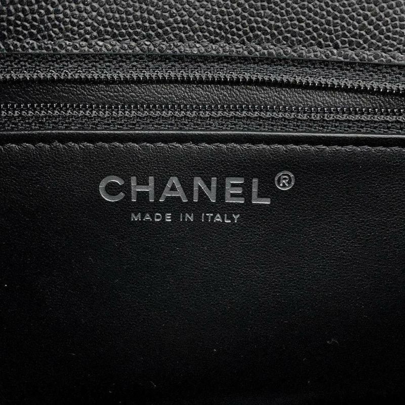 シャネル チェーンショルダーバッグ マトラッセ ココマーク シングルフラップ キャビアスキン AS4405 黒