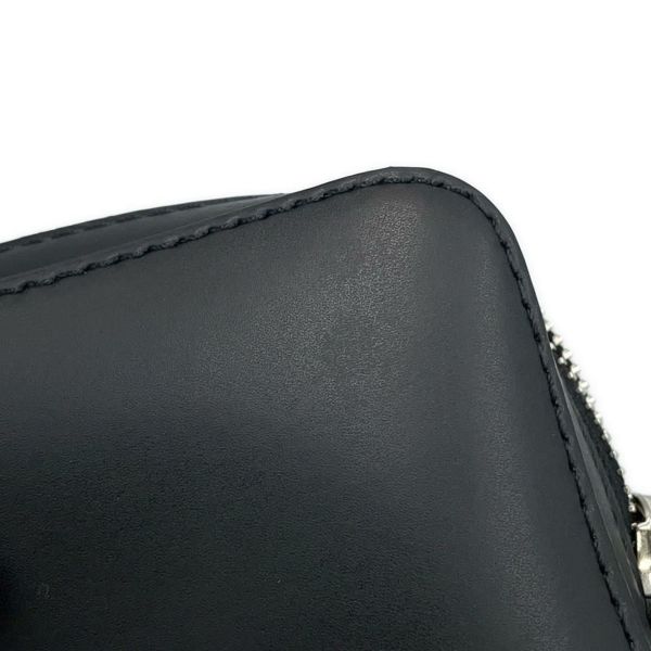 ヴァレンティノ・ガラヴァーニ ショルダーバッグ VLTNロゴ スモール レザー 4Y2B0943WJW VALENTINO 黒