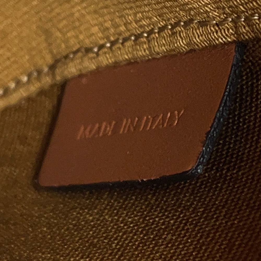 セリーヌ ショルダーバッグ トリオンフ刺繍ミニ ブザス 196702ECK CELINE バッグ