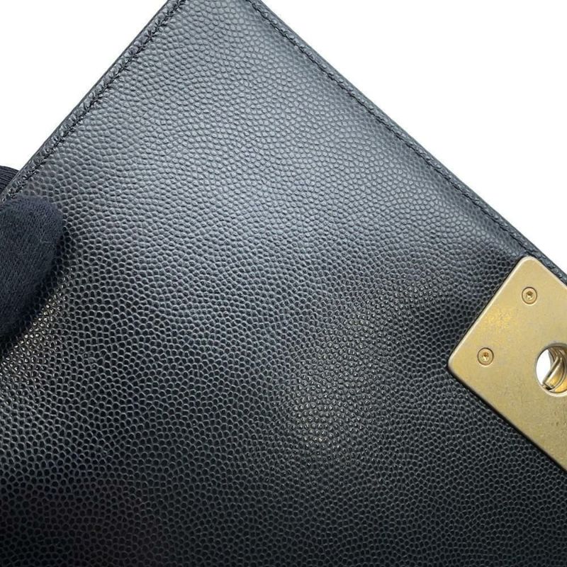 シャネル チェーンショルダーバッグ ココマーク ボーイシャネル キャビアスキン A67086 CHANEL 斜めがけ BOY CHANEL 黒