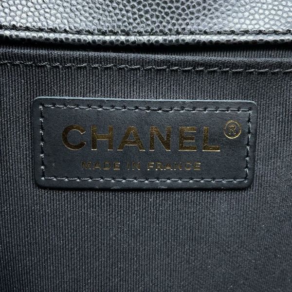 シャネル チェーンショルダーバッグ ココマーク ボーイシャネル キャビアスキン A67086 CHANEL 斜めがけ BOY CHANEL 黒