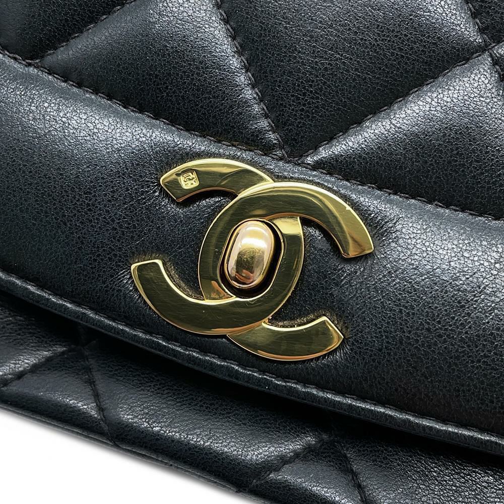 シャネル チェーンショルダーバッグ マトラッセ25 ココマーク ダイアナ ラムスキン A01165 CHANEL 黒