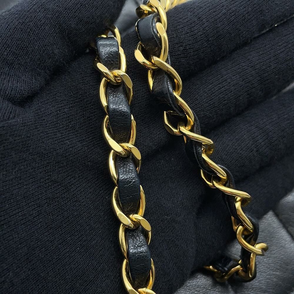 シャネル チェーンショルダーバッグ マトラッセ25 ココマーク ダイアナ ラムスキン A01165 CHANEL 黒