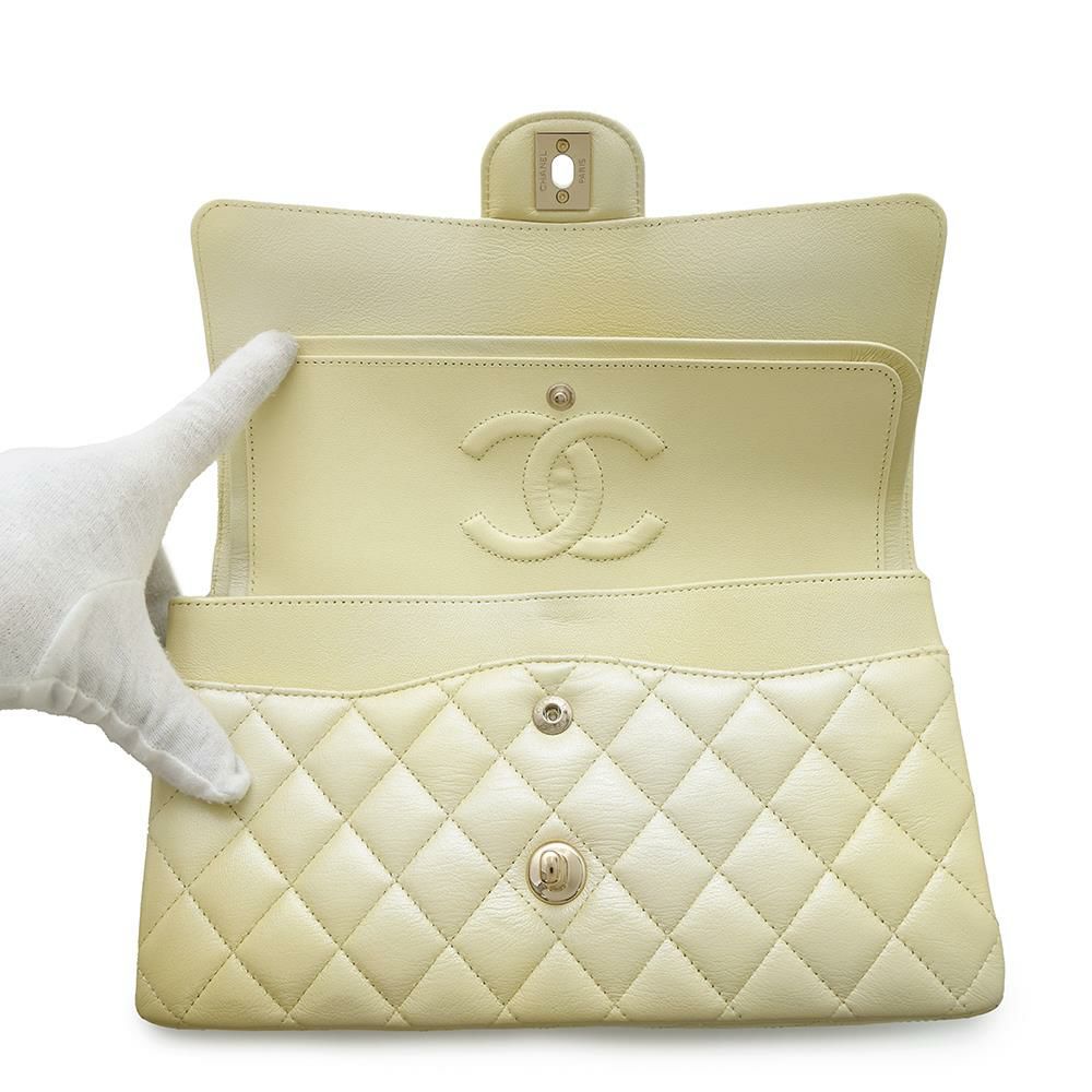 シャネル チェーンショルダーバッグ マトラッセ25 ココマーク カーフレザー ダブルチェーン A01112 CHANEL グラデーション