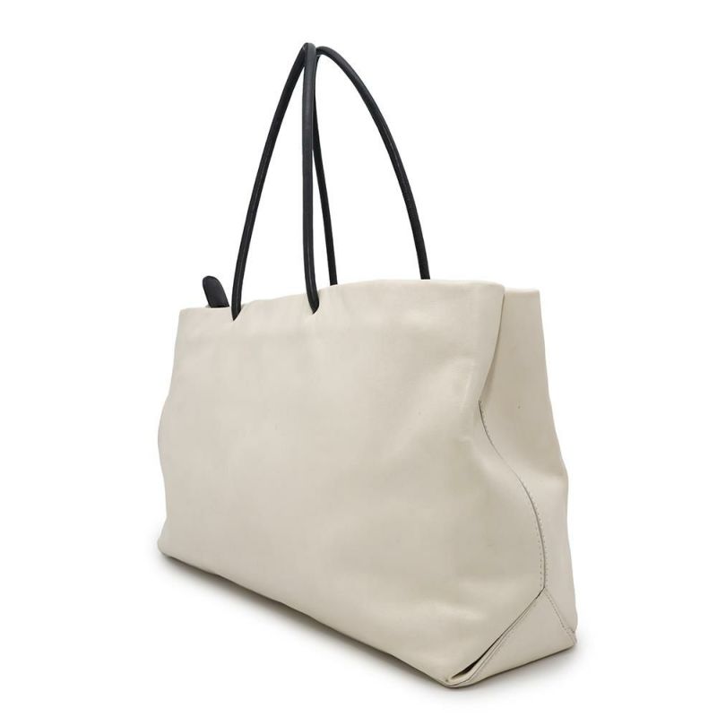 シャネル トートバッグ エッセンシャル トートGM A46882 CHANEL ロゴ ショルダーバッグ 白