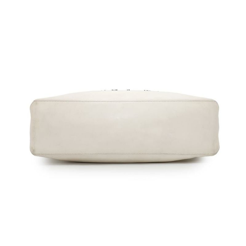 シャネル トートバッグ エッセンシャル トートGM A46882 CHANEL ロゴ ショルダーバッグ 白