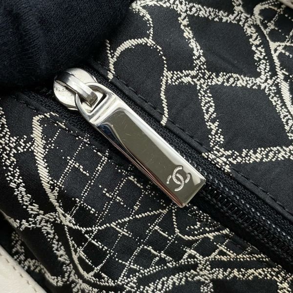 シャネル トートバッグ エッセンシャル トートGM A46882 CHANEL ロゴ ショルダーバッグ 白