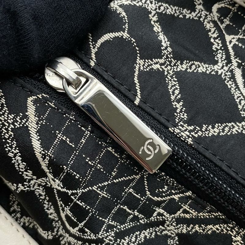 シャネル トートバッグ エッセンシャル トートGM A46882 CHANEL ロゴ ショルダーバッグ 白