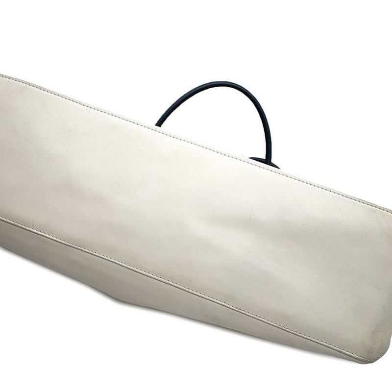 シャネル トートバッグ エッセンシャル トートGM A46882 CHANEL ロゴ ショルダーバッグ 白