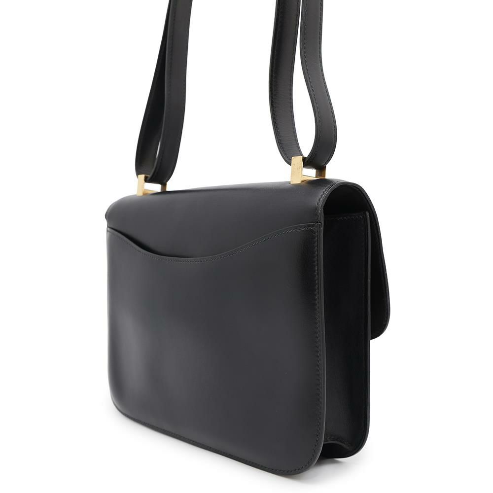 エルメス ショルダーバッグ コンスタンス23 ブラック/ゴールド金具 ボックスカーフ 〇W刻印 黒