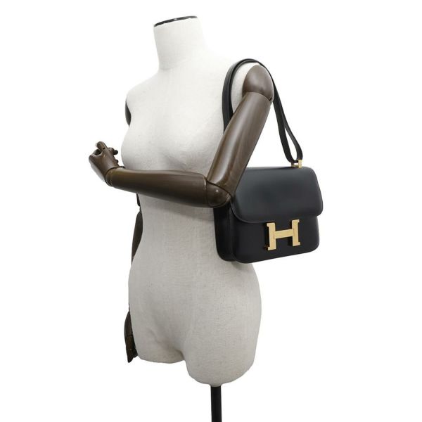 エルメス ショルダーバッグ コンスタンス23 ブラック/ゴールド金具 ボックスカーフ 〇W刻印 黒