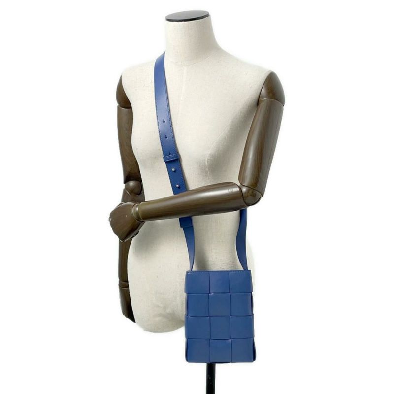 ボッテガヴェネタ ショルダーバッグ カセット フォンポーチ レザー BOTTEGA VENETA バッグ