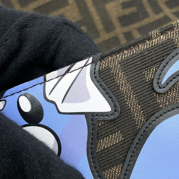 フェンディ ハンドバッグ ミニバゲット ミニリュウ 8BS017 FENDI 2wayチェーンショルダー ポケモン コラボ