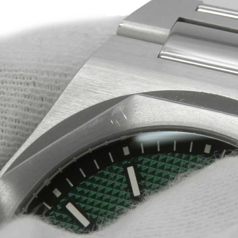 ジラールペルゴ ロレアート 81010-11-3153-1CM GIRARD-PERREGAUX 腕時計 グリーン文字盤